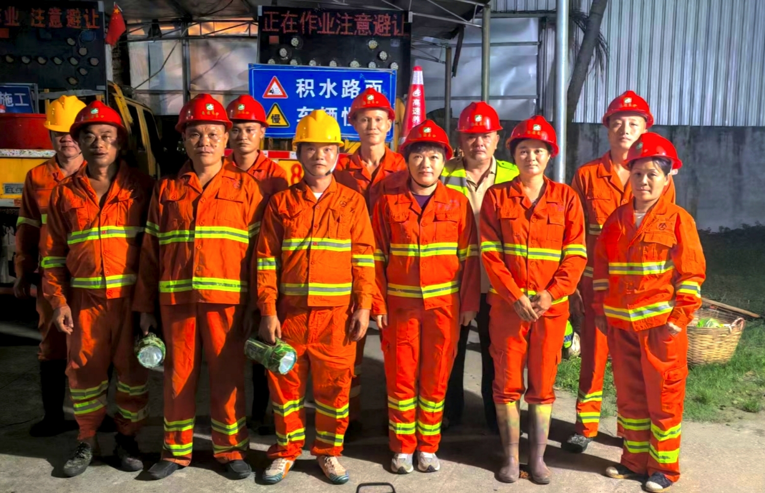 奋战“剑鱼”——bevictor伟德官网养护筑起防风防汛“清静屏障”